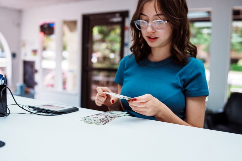 Which banks are making a stronger impression